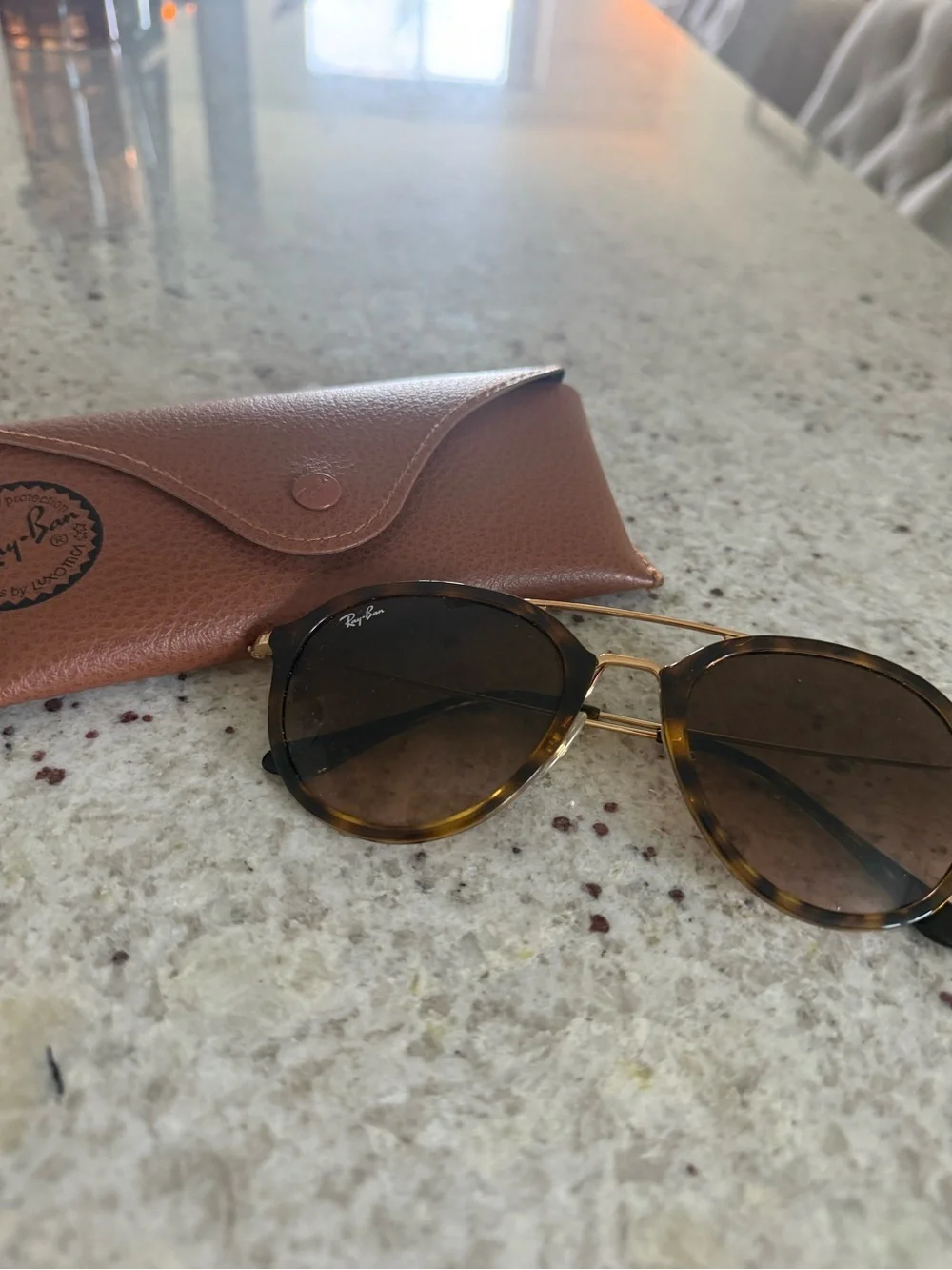 Ray-Ban classic ray